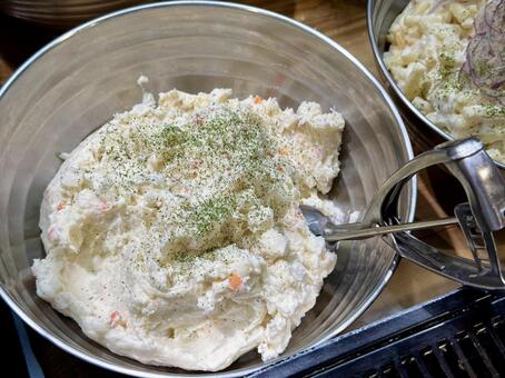 バイキングのポテトサラダ ポテトサラダ,マッシュポテト,ジャガイモの写真素材