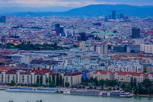 オーストリア・ウィーンの街並み ウィーン,オーストリア,高層ビルの写真素材