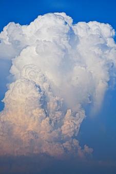 真夏の入道雲 真夏の入道雲の写真