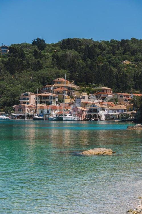 ギリシャ　透き通る海 ギリシャ,パクシ島,パクソス島の写真素材