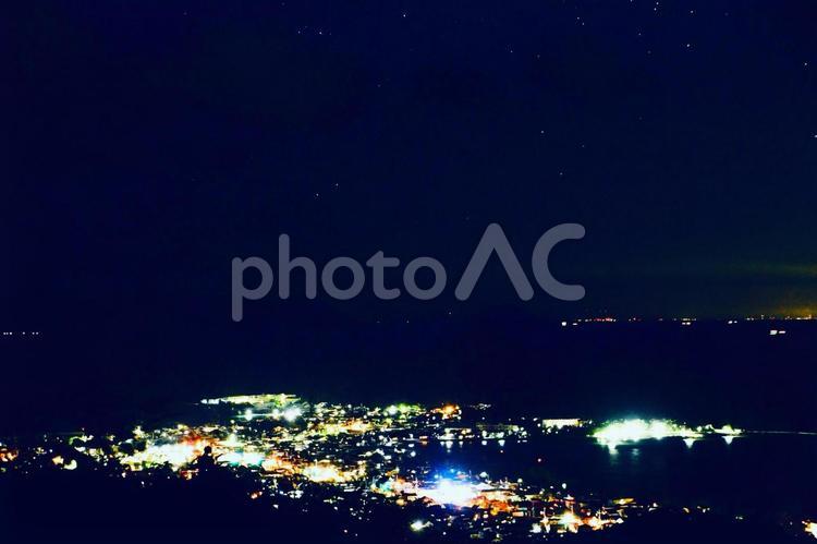 展望台からの海岸の街並み夜景 萩野平展望台,8月,街並みの写真素材