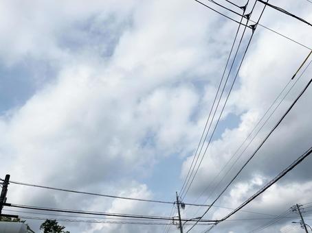 空と電線 空と電線の写真