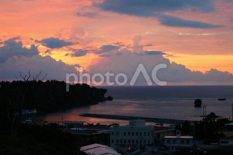 海の夕焼け 日暮れ,水域,暁の写真素材