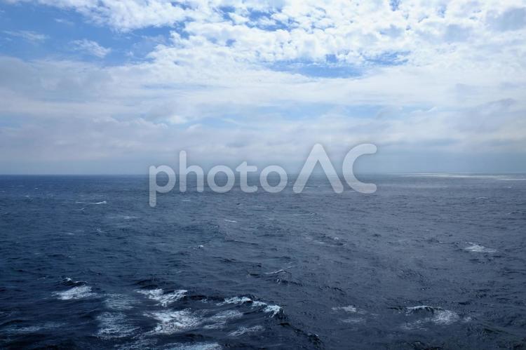 船旅イメージ　水平線 水平線,船旅イメージ,海の写真素材