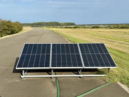 福井県の農業地区　ソーラーパネル ソーラーパネル,太陽光発電,エコの写真素材