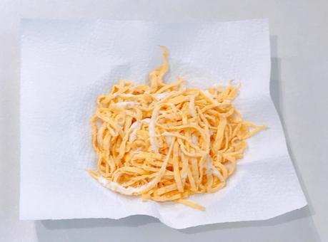 Thinly sliced egg, JPG