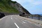 爽快な海沿いの道路 爽快な海沿いの道路,爽快な道路,海沿いの道路の写真素材