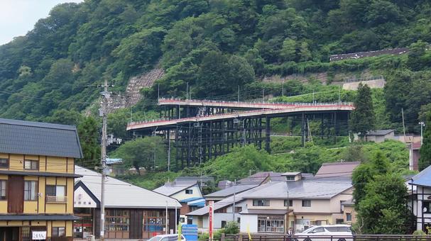 肘折温泉から見る肘折希望大橋 肘折温泉から見る肘折希望大橋の写真