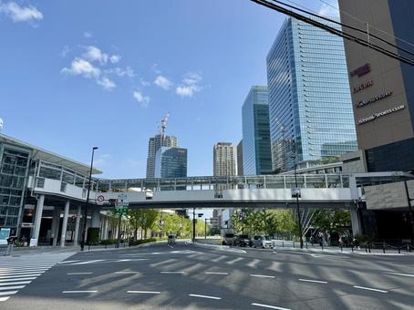 梅田の街並み 朝の高層ビル 梅田の街並み 朝の高層ビル の写真