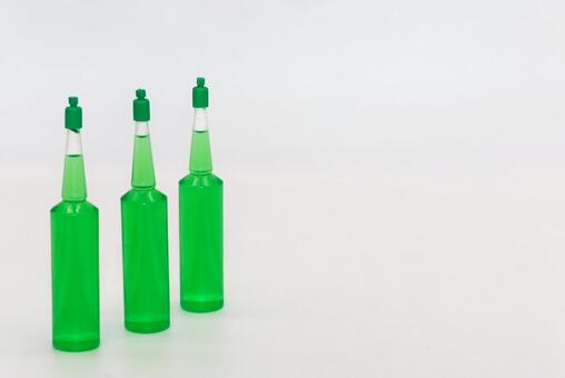 白背景に植物の栄養剤 植物,栄養剤,肥料の写真素材