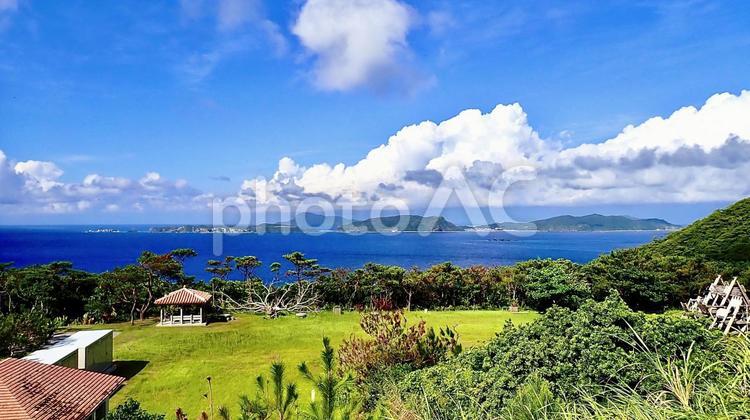 慶良間諸島渡嘉敷島の照山展望台からの風景 照山展望台,渡嘉敷,海の写真素材