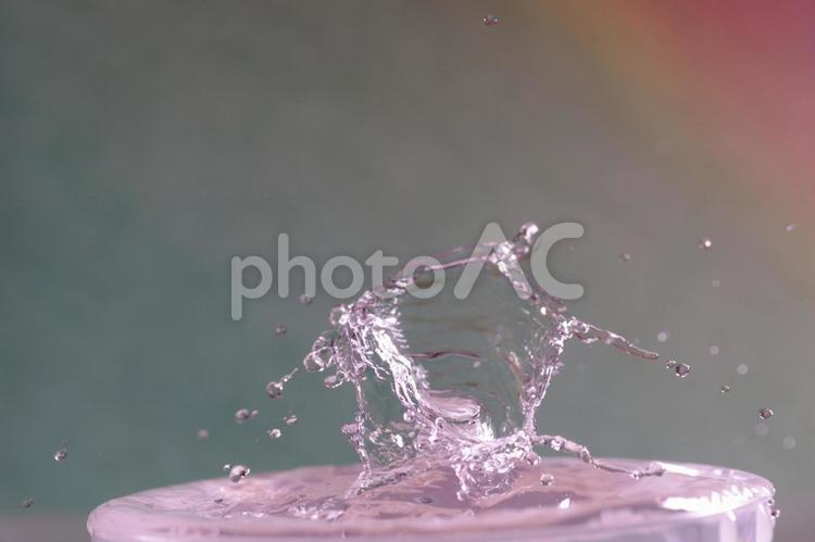 水滴百変化 水滴,不思議,一瞬の写真素材