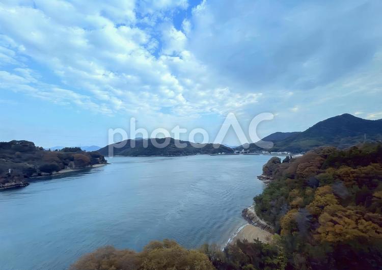 【風景写真】瀬戸内しまなも海道からの眺め しまなみ海道,瀬戸内,車窓の写真素材