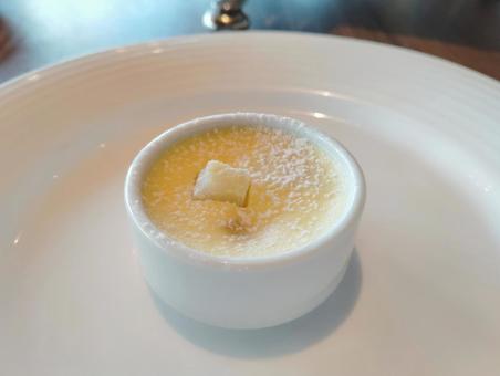 Peach flan, JPG