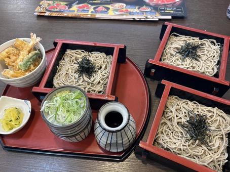 三段そばの御膳 三段そばの御膳の写真