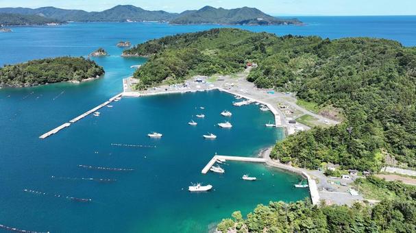 出島漁港 出島漁港 出島漁港,出島大橋,青い海の写真素材