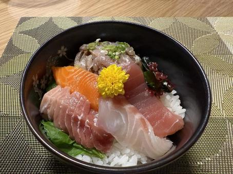 海鮮丼 海鮮丼 夜ご飯,海鮮丼,丼の写真素材