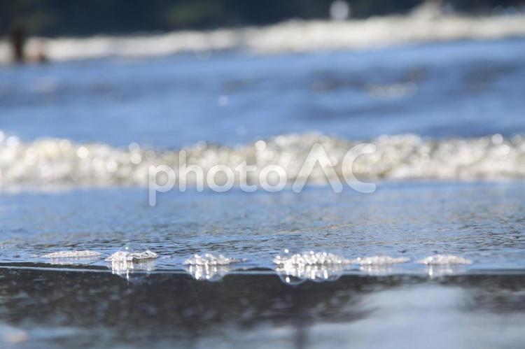 夏のさざ波 海,波,キラキラの写真素材
