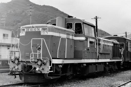 DE10形ディーゼル機関車 のりもの,鉄道写真,鉄道車両の写真素材