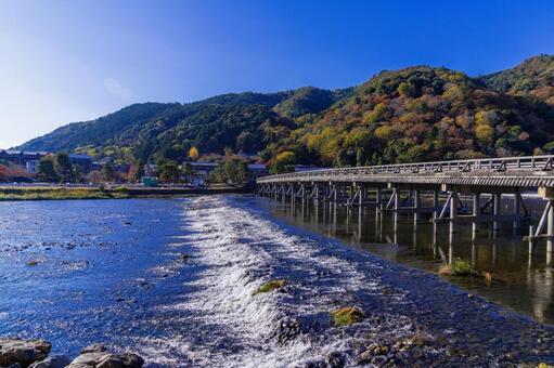 京都　嵐山　渡月橋　紅葉 嵐山,渡月橋,桂川の写真素材