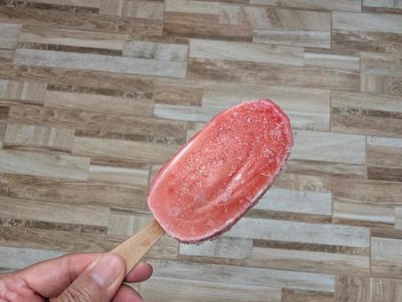 ストロベリーヨーグルトアイス ストロベリーヨーグルトアイス アイス,ヨーグルト,いちごの写真素材