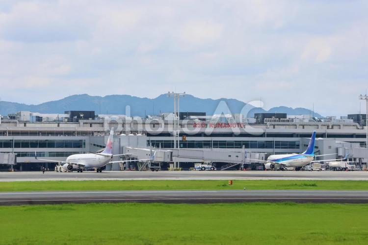 光と音のフライトタイム 飛行機,航空機,旅客機の写真素材