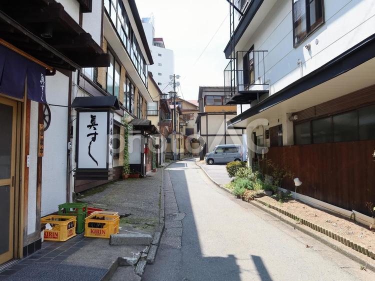 草津温泉 湯畑付近 温泉旅館街 草津温泉,湯畑付近,温泉街の写真素材