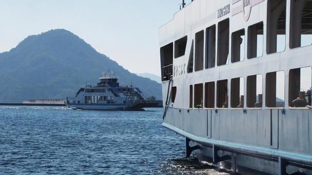 キッラキラ瀬戸内海、広島港フェリー旅 コピースペース,広島,瀬戸内海の写真素材