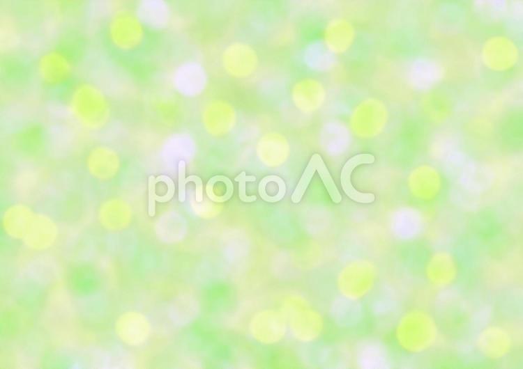 ふんわりとした水玉模様の背景素材（緑と黄色） ふんわり,ボケ,水玉の写真素材