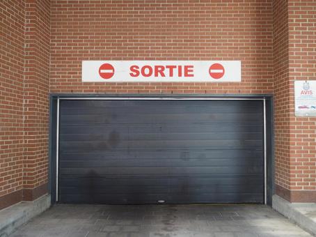 Photo, parking lot, three-dimensional garage, gate, 