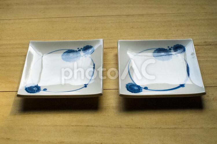 正方形の和のお皿 小皿,お皿,取り皿の写真素材