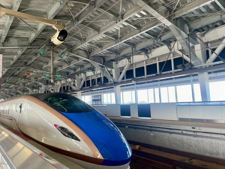 新幹線 はくたか 新幹線 はくたか 風景,夏,新幹線の写真素材