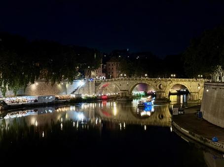 ローマの夜 ローマの夜の写真