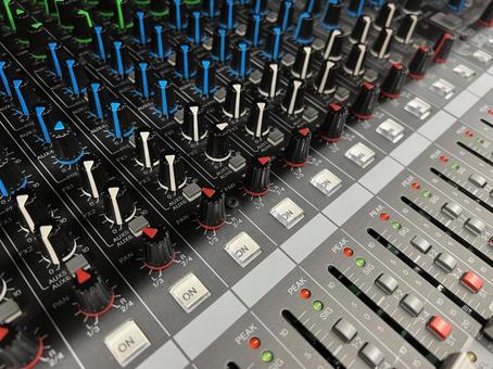 音楽PA卓、ミキサーのクローズアップ 機材,サウンド,ミックスの写真素材
