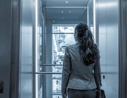 エレベーターの写真