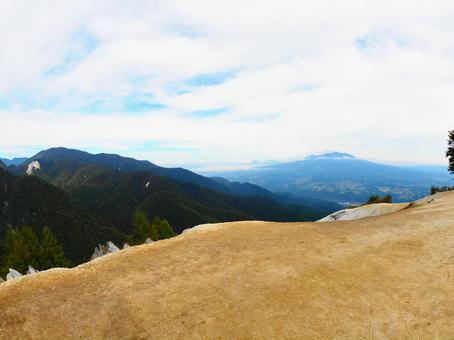 南アルプス・日向山山頂 南アルプス・日向山山頂の写真