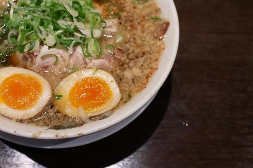 ラーメン店の味玉ラーメン ラーメン店の味玉ラーメン 煮卵,ラーメン,麺の写真素材