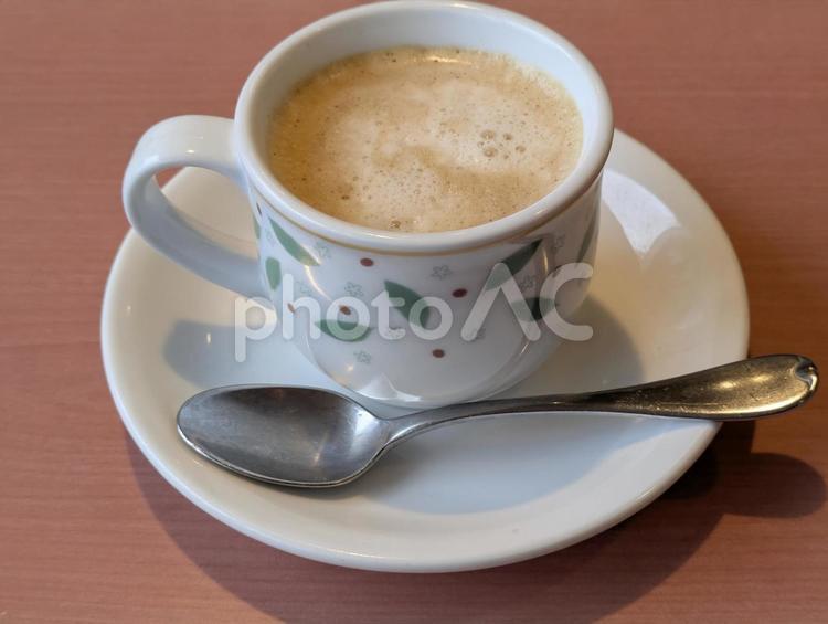ファミリーレストランのカフェラテ ミルクコーヒー,コーヒーカップ,ソーサーの写真素材