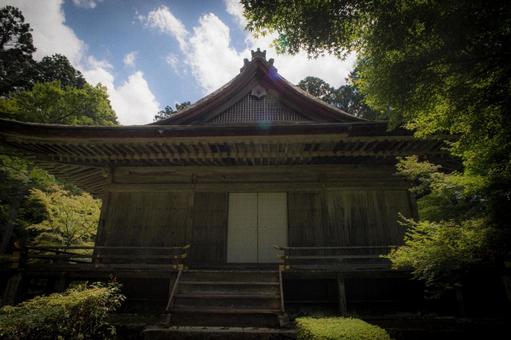 フィルムカメラ風の神社の写真 フィルムカメラ風の神社の写真 大原三千院,日本庭園,フィルムカメラ風の写真素材