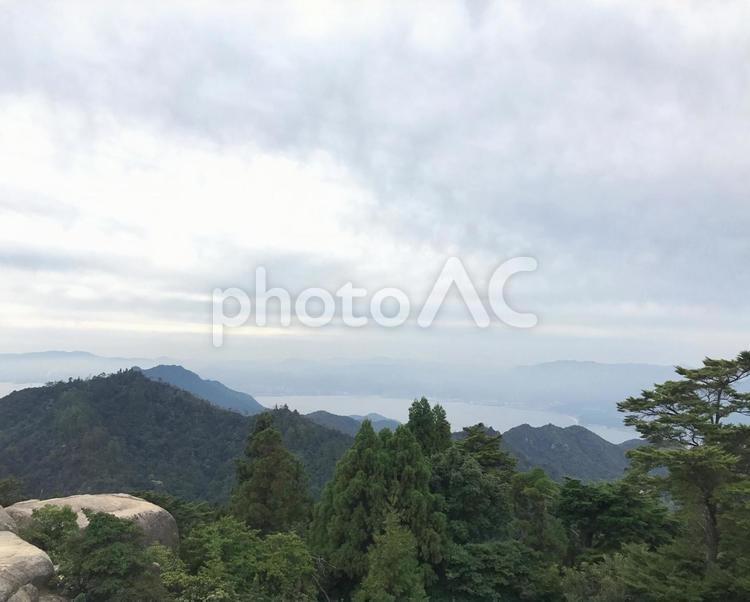 宮島の山からの景色 宮島,山,海の写真素材