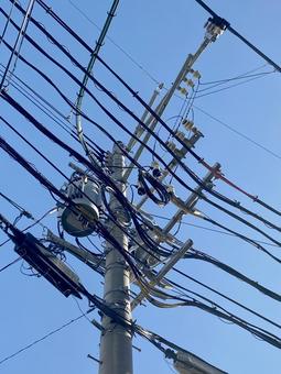 電柱電線7108 電柱電線7108の写真