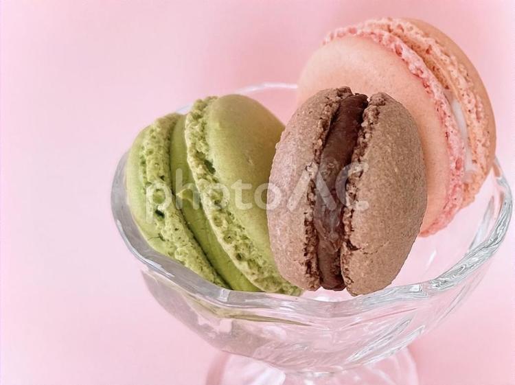 3種のマカロン マカロン,チョコマカロン,チョコレートの写真素材