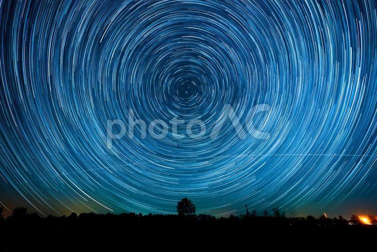 星の軌跡 星,軌跡,夜景の写真素材
