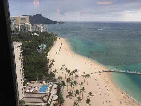 ホノルルのホテルからの景色 ホノルル,海,オーシャンビューの写真素材