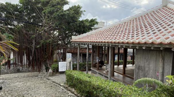 沖縄　那覇　首里　金城町石畳道の写真