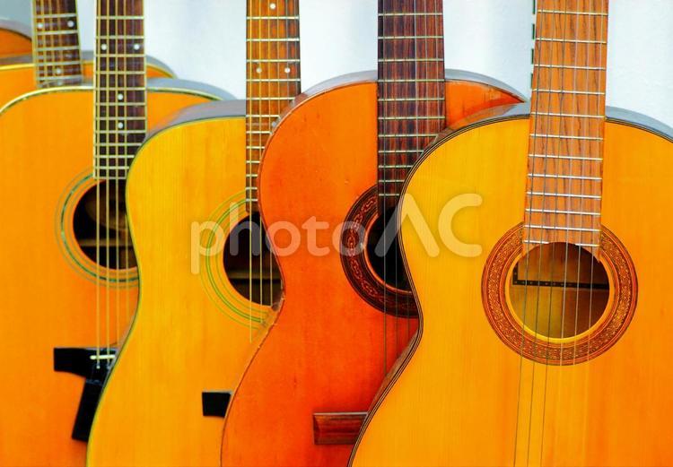 ギター アコギ 音楽 楽器 木製 作曲 ギター,アコースティックギター,複数の写真素材