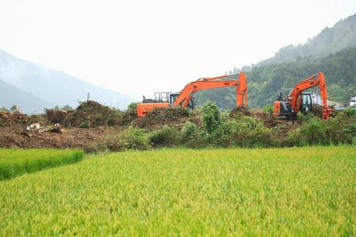 解体現場 解体現場 工事現場,ショベル,工事の写真素材