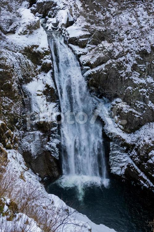 真冬の秋保大滝(23) 冬,雪,氷の写真素材