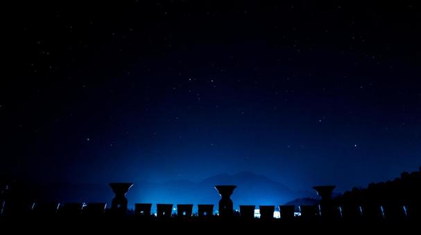 夜空と土器が紡ぐ時の調べ 夜空と土器が紡ぐ時の調べ タイム,土器,縄文の写真素材