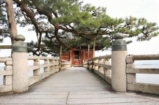 Katata's Ukimido Hall, seen through the pine trees, JPG Katata's Ukimido Hall, seen through the pine trees, JPG